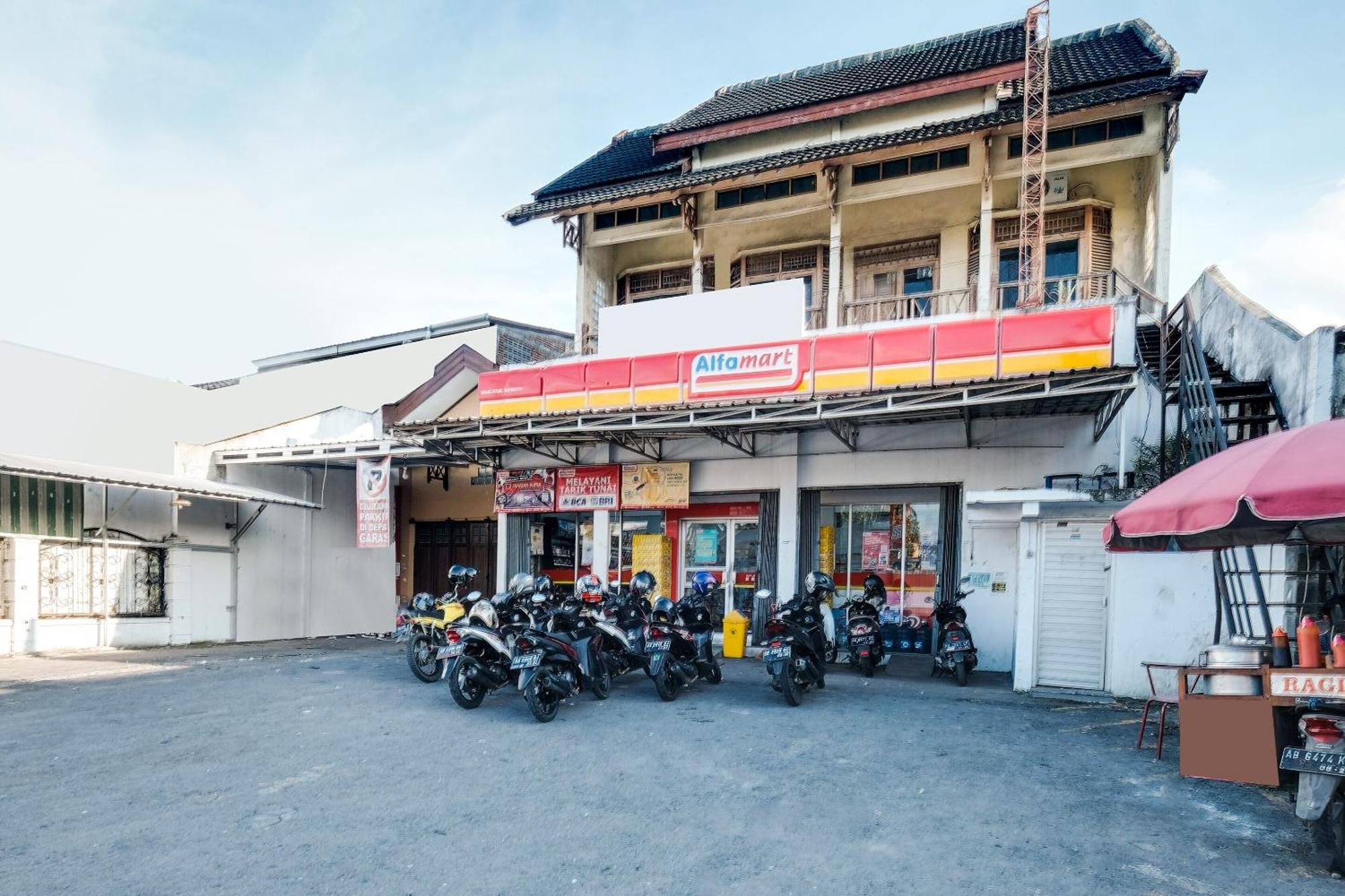 Spot On 92068 Pudja Kesuma Homestay Syariah Yogyakarta Pedes Exterior foto