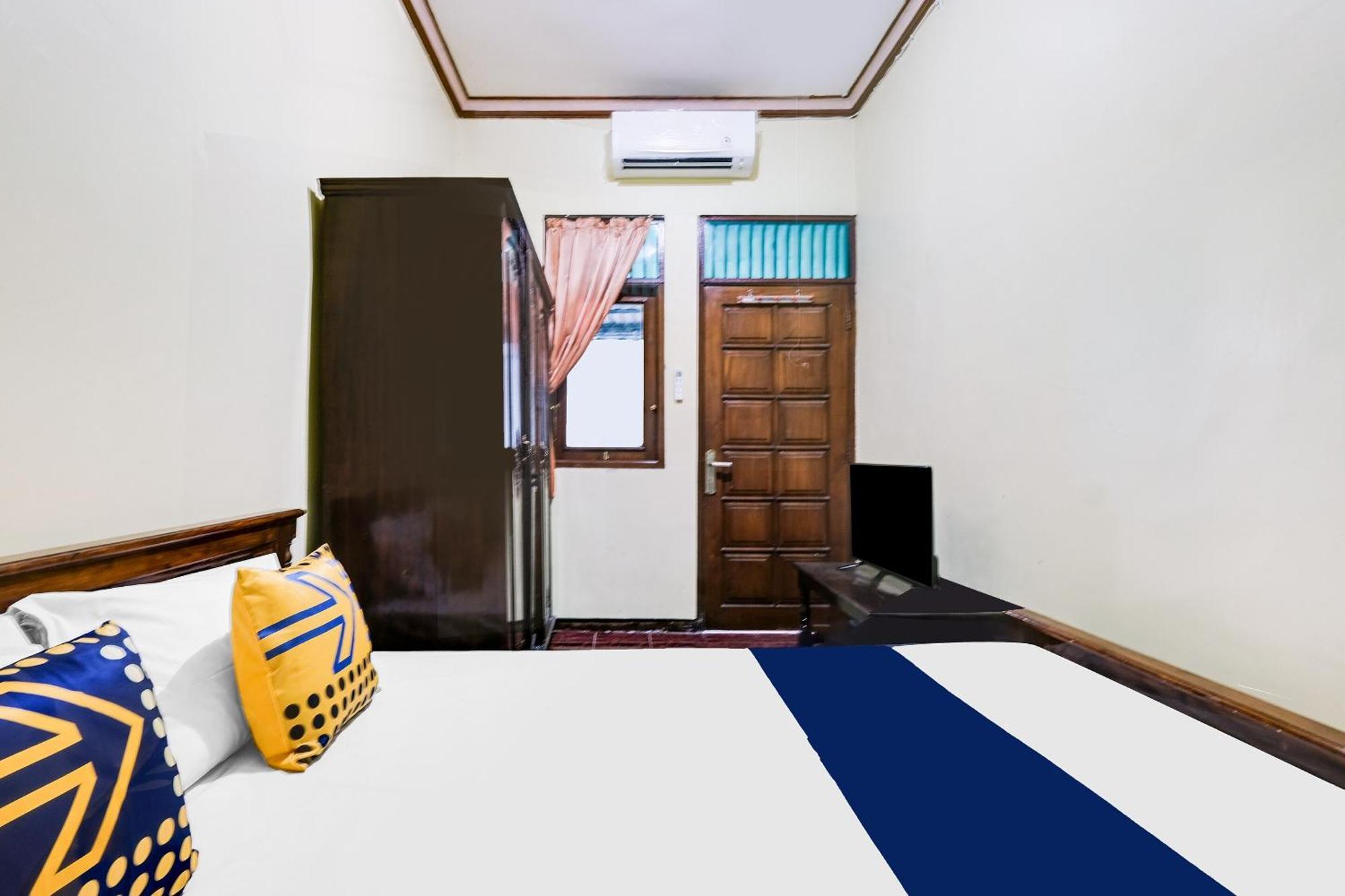 Spot On 92068 Pudja Kesuma Homestay Syariah Yogyakarta Pedes Exterior foto